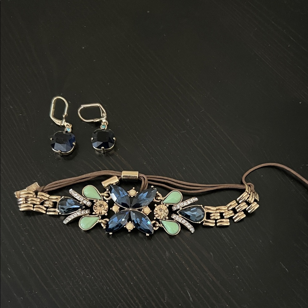 Elegant Blue and Gold Jewelry Set